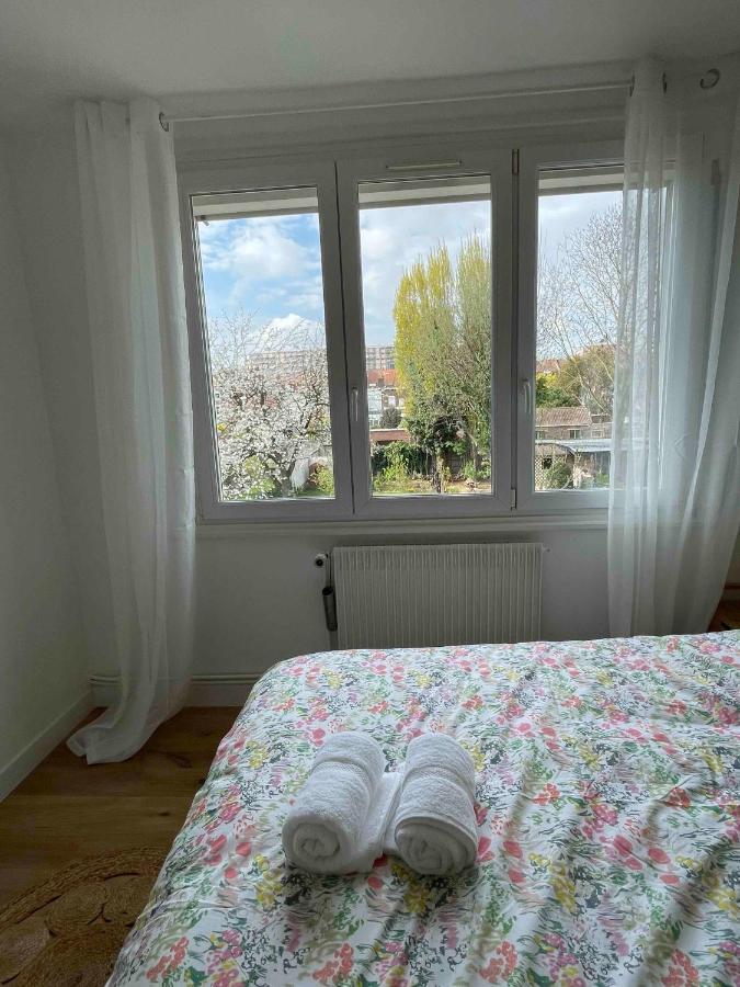 La Chambre Jaune Maison Avec Grande Terrasse Et Garage Prive Vila Lille Exterior foto